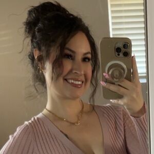 Meet your Posher, Destiny